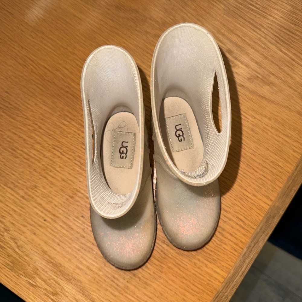UGG Kids Iridescent Glitter Rain Boots in Cream